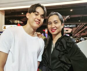 Anucha Boonyawatana Instagram - ผัวเก่าผัวใหม่ชู้รักแมวน้อย คอนแลปกันมั่วซั่วถั่วเหลืองมากเลยนะคะ 

ปล. เสื้อมีลายปรินท์สวยดีเหมาะกับหนุ่มๆค่ะ

#VermillionxLandofSomething