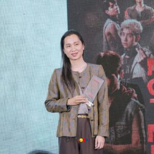 Anucha Boonyawatana Instagram - เมื่อวาน #NotMeSeries ได้รับรางวัลจาก #สุดสัปดาห์Awards2022 3 รางวัล Best Series Based on Books/ Best Director/Best Screenplay Series นี่คือรางวัลจากมหาชนรางวัลแรกที่นุชี่ได้รับค่ะ ต้องขอบคุณทีมงาน นักแสดง และผู้ชมทุกท่านที่ร่วมโหวตและสนับสนุนผลงานกันมาโดยตลอดค่ะ

ปล. ตอนนี้กำลังซุ่มทำผลงานเยอะแยะมากมาย แต่ไม่รู้ว่าจะรอดออกมาได้ทำจริงๆกี่เรื่อง ไว้ถ้าได้ทำสำเร็จแล้วจะมาอัพเดทค่ะ