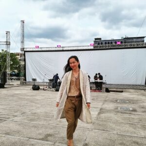 Anucha Boonyawatana Instagram - งานกรุงเทพกลางแปลง กำลังจะเริ่มวันนี้ละคะ ทีมงานกำลังขึ้นจอฉายหนังกันอยู่ 2499 อันธพาลครองเมือง ฉายเปิดงานที่ลานคนเมืองค่ะ 

The Blue Hour อนธการ ฉายวันที่ 22 ที่สวนเบญจกิติ มีโอบ กัน มาร่วม q&a กับนุชี่ หลังหนังจบด้วยค่ะ เจอกัน 

ปล. ใครมาดูอย่าลืมพกร่มมาเผื่อฝนตก ในงานมีเต้นท์สำหรับหลบฝนให้ด้วยค่ะ