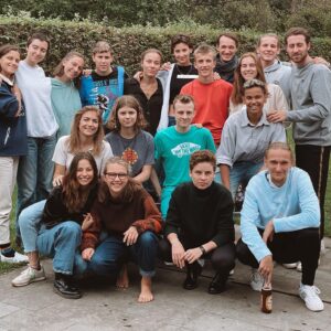 Anuna De Wever Instagram - The kids are coming 🔥

The clock on the climate is ticking. 
We are still light years away from reaching the global climate targets.
We urgently need more ambition and action from our leaders.

The team behind @youth.for.climate got together this weekend to discuss movement building, the #BackToTheClimate strike and our strategy for the upcoming #COP26 conference. It felt incredible to be all together again, to reconnect and to redesign the blueprint of the revolution.

Our movement is strong, resilient and united. 
No matter how hard some may try, we will not be silenced. 

We will not give up on this fight, and we are not afraid to confront our leaders who are refusing to act. 

That is why we will crowd the streets of Brussels again in two weeks, and expect to see you there with us. 

The countdown is on! 👇🏼

📍 Brussels-North station
📆 10/10/2021
⏱️ 13:00

Spread the word!
