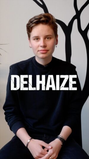 Anuna De Wever Instagram - Schouder aan schouder met de actievoerders. Be there 22/05 in Brussel 🔥 

#Delhaize #PowerToThePeople 

🎥 @thomas.maddens