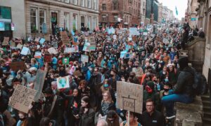 Anuna De Wever Instagram - WHAT A STRIKE 🥳

Glasgow was on fire today. After feeling so frustrated about all the negotiations happening at #COP26 it was amazing to see, hear and strike with this crowd of people. 

The COP isn’t just total greenwashing of ignorant politicians that are pretending to save the world. It’s also the most exclusive COP ever. All the people the are supposed to be here, are not here. Because of systems of oppression that are continuously being upheld by these same people. 

At the same time, Flanders came out with its new climate plan. Apart from being disappointed it’s literally just insulting towards millions of people around the world. I feel ashamed for the lack of responsibility my country is willing to take. 

Thank you to the amazing people with us on the streets today! You rock 🔥 and remember, power lays with the people.