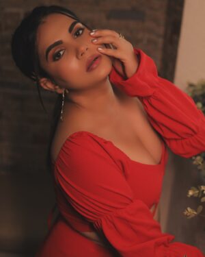Anupama Agnihotri Instagram - Paint the town red.

📸  @portraitdeewana 
Mua @mua_shwetavijay 
Stylist @style_deintrepide 
@anupmaagnihotri 

#look #looks #xoxo #sections #photo #fashionstyle #page #explore #anupmaagnihotri