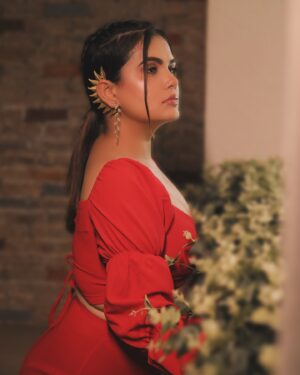 Anupama Agnihotri Instagram - Paint the town red.

📸  @portraitdeewana 
Mua @mua_shwetavijay 
Stylist @style_deintrepide 
@anupmaagnihotri 

#look #looks #xoxo #sections #photo #fashionstyle #page #explore #anupmaagnihotri