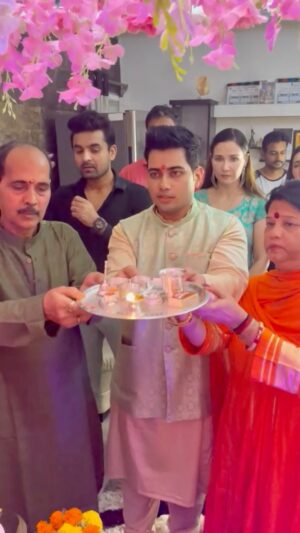 Anusheel Chakrabarty Instagram - 𝐈𝐧 𝐭𝐡𝐞 𝐞𝐧𝐝 𝐨𝐟 𝐭𝐡𝐞 𝐰𝐨𝐫𝐬𝐡𝐢𝐩 𝐰𝐞 𝐬𝐢𝐧𝐠 𝐚𝐧𝐝 𝐝𝐨 “𝐀𝐚𝐫𝐭𝐢” 𝐢𝐧 𝐡𝐨𝐧𝐨𝐮𝐫 𝐨𝐟 𝐆𝐚𝐧𝐞𝐬𝐡𝐚 𝐚𝐧𝐝 𝐨𝐭𝐡𝐞𝐫 𝐆𝐨𝐝𝐬 🙏
@shihan_anup @this_is_sheelachakraborty 

𝐄𝐝𝐢𝐭𝐞𝐝 𝐛𝐲 : @imtiyaz_ahmed_official 👌👍

𝐎𝐮𝐭𝐟𝐢𝐭𝐬 : @manyavar 

🕉️

🕉️ 

🕉️

🕉️

🕉️

#aarti #ganesha #mahadev #mahakal #shiva #bholenath #bhakti #india #shiv #god #love #devotional #harharmahadev #mahakaleshwar #kratikasengar #krishna #shivshakti #aarvi #hanuman #lord #shivay #shambhu #hindu #kratika #kaal #somnathtemple #bholey #jaybhole #shivika #shambala
