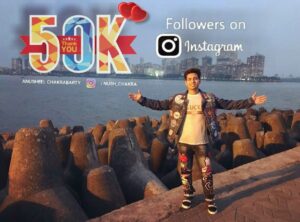 Anusheel Chakrabarty Instagram - 𝙷𝚎𝚢𝚊! 👋 𝚐𝚞𝚢𝚜,𝚊 𝚋𝚒𝚐 𝚋𝚎𝚊𝚛 𝚑𝚞𝚐 🤗 𝚝𝚘 𝚊𝚕𝚕 𝚘𝚏 𝚢𝚘𝚞,𝚝𝚑𝚊𝚗𝚔 𝚢𝚘𝚞 𝚊𝚕𝚕 𝚜𝚘 𝚖𝚞𝚌𝚑 𝚏𝚘𝚛 𝟻𝟶𝙺 𝙵𝚘𝚕𝚕𝚘𝚠𝚎𝚛𝚜,𝚝𝚑𝚒𝚜 𝚒𝚜 𝚊 𝚋𝚊𝚋𝚢 𝚖𝚒𝚕𝚎𝚜𝚝𝚘𝚗𝚎 𝚏𝚘𝚛 𝚖𝚎,𝚠𝚑𝚎𝚗 𝙸 𝚜𝚝𝚊𝚛𝚝𝚎𝚍 𝚞𝚜𝚒𝚗𝚐 𝙸𝚗𝚜𝚝𝚊𝚐𝚛𝚊𝚖,𝙸 𝚑𝚊𝚟𝚎 𝚗𝚘 𝚝𝚑𝚘𝚞𝚐𝚑𝚝,𝙸 𝚠𝚘𝚞𝚕𝚍 𝚌𝚘𝚖𝚎 𝚝𝚑𝚒𝚜 𝚏𝚊𝚛,𝚘𝚗𝚌𝚎 𝚊𝚐𝚊𝚒𝚗 𝚝𝚑𝚊𝚗𝚔 𝚢𝚘𝚞 𝚜𝚘 𝚖𝚞𝚌𝚑 🙏.𝙸 𝚕𝚘𝚟𝚎 ❤️ 𝚢𝚘𝚞 𝚊𝚕𝚕

& 𝚃𝚑𝚊𝚗𝚔𝚜 𝚝𝚘 𝚎𝚊𝚌𝚑 𝚘𝚗𝚎 𝚘𝚏 𝚢𝚘𝚞 𝚠𝚑𝚘 𝚜𝚞𝚙𝚙𝚘𝚛𝚝𝚜 𝚖𝚎! 𝙺𝚎𝚎𝚙 𝚕𝚘𝚟𝚒𝚗𝚐 🥰 & 𝙺𝚎𝚎𝚙 𝚜𝚞𝚙𝚙𝚘𝚛𝚝𝚒𝚗𝚐 𝚖𝚎 𝚕𝚒𝚔𝚎 𝚝𝚑𝚒𝚜!! 🙌
.
.
#50000 #50k #50kfollowers #50kinstafollowers #halfcentury #babymilesstones #thankyoufollowers #thanksamillion #thankyouforyourloveandsupport #instagram #instafamily #instafamous #intsalove #instagramlove #instathanks #thankyoufam #loveuinstagramfamily #bollywood #actor #anusheelchakrabarty #mumbai #andamanislands #india #2020