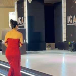 Anushka Kaushik Instagram - 🕉️’Patna Shuklla’🎥ne Rinki Kumari se bhot kuch cheena hoga par Anushka Kaushik ko bhot kuch dediya💛
Big thanks to @starz_ofindia 
@internationalgloryawards2023 for this honor 🏆’Rising star in Bollywood’🌟
Big hearts to @arbaazkhanofficial for making it possible and being a support alwayzzzz 🥰
@mukeshchhabracc thank u for always guiding and believing in real talents 🤩
@vivekbudakotiofficial sameer thank u for creating Rinki🥳
@officialraveenatandon for being the biggest support on-screen off-screen🫠
Thank u so much @ajay.chabbria for spoiling me 🙈@shardasingh009 darling!I love u 🥺Waiting to party with u again❤️
My amazing and extremely supportive co-actors @satishkaushik2178 @manavvij @iamroysanyal @jatingoswami_official @rajukherofficial @amit.sial n everyone 🎉

@amrita.rumi12 
@vermashrii028_ 
My amazing team 
@hardikgambhir @aayush.mov @upasana.chh__ @thisisarpitaaa 
.
.
.
#patnashukla #awardshow #awardwinning #bollywoodmovie #bollywoodmovies #bestactor #promising #risingstar #anushkasharma #anushkakaushik