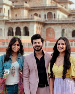 Anushka Merchande Instagram - Aapne PUKAARa aur hum chaley aaye! 
Miltey hai agle haftey Monday se Sony TV par 8:30 bje 🫶🏻
Theek hai na @sayli_s_salunkhe @anushka_merchande milege na ? 
.
.
Comment using word PUKAAR in your sentences in comments! Looking forward to all the creativity in comment section! 
.
.
.
#abhisheknigam #pukaardilsediltak