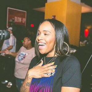 Anwan Glover Instagram - DMV help me wish my little sister @sweetthangbyb happy birthday 🎁🎂🎈🎉🎊 enjoy your day my queen 👸 have fun fun take shots eat good and I see you tonight at 5 sisters love you @backyardband