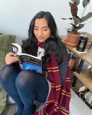 Anya Banerjee Instagram - Happy #Halloween !
📚🧙🏽‍♀️🎃