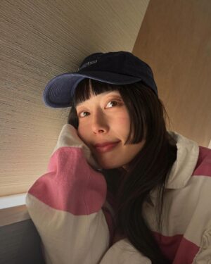 Aoi Yoshikura Instagram - 🧢🧢🧢
@_nounless
#pr#まゆげ服#cap