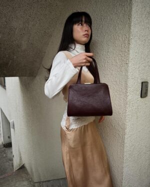 Aoi Yoshikura Instagram - 👜👜👜
@archivepke 
#archivepke #アーカイブエプク
@___angela.official___