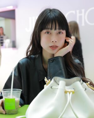 Aoi Yoshikura Instagram - 🍵🍵🍵

@jimmychoo 
📷　@wataru_fukaya
🫶🏻　@ryosuke_hirose
#PR