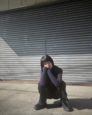Aoi Yoshikura Instagram - ☀️＝🤧
@o0u_official 
#PR##overall
#まゆげ服