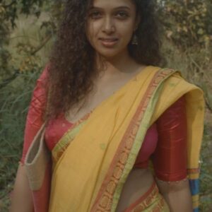 Apoorva Bhardwaj Instagram - Dear diary,
Today I felt good. 
Today I smiled. 
Today I am back again.
.
.
Wearing @aneka.stories 
.
.
#curlyhairactress #saree #hampi #apoorvabharadwaj