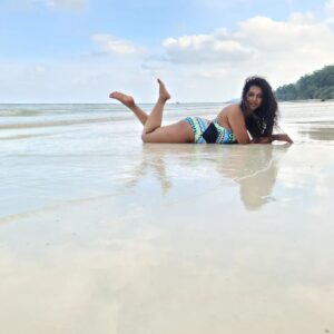 Apoorva Bhardwaj Instagram - Getting friendly with the waters
.
.
.
.
.
.
#andamanislands #beach #curlyhairactress #indiatourism #apoorvabharadwaj