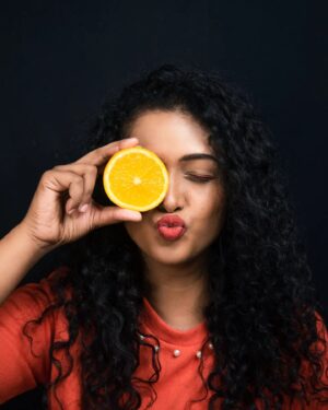 Apoorva Bhardwaj Instagram - Yes I have freckles
Yes I love them❤️
.
.
MUA @glamupby_rakshajois 
Photography and editing @koushik.gowda_ @koushikgowdaphotography 
.
.
.
.
#freckles #curlyhairactress #southindianactor #kfi #apoorvabharadwaj