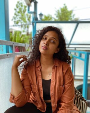 Apoorva Bhardwaj Instagram - Being a character, reel and the real 
.
.
.
.
.
.
.
.
.
.
.
.
#actor #actress #love #model #film #actorslife #movie #curlyhairactor #cafes #instagram #cinema #acting #instagood #photography #artist #movies #art #fashion #bangalore #director #music #like #theatre #actors #curlyhair #photooftheday #dusky #curlsandcurves #apoorvabharadwaj