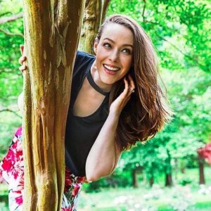 April Billingsley Instagram - Own your power friends. Never stop finding reasons to enjoy this life. Yes, the news can be depressing, but there is still so much beauty in this world. Just a gentle reminder to open your eyes to the flowers and things along with the blah stuff for a few- 💛🌞
📸@mwdirector