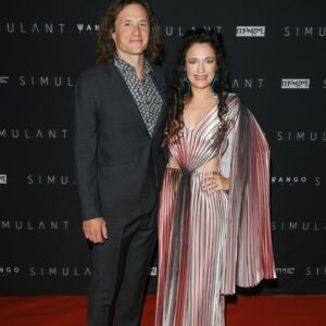 April Mullen Instagram - For One Moment! Simulant Red Carpet @cineplexmovies @mongrelmedia @wangofilms What a weekend !!! Thank you to all those who came out to the big screen to support us ! 
Dress by @lesley_hampton 
Earrings @lucys_handicrafts
@karlymadillmakeup
Photo:
@georgepimentel1