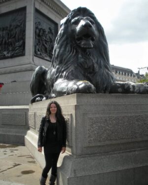 April Schutte Instagram - 13 years ago in London! This was our first time there. Look at that big, curly dark hair! Loads of grey in there but it’s not as noticeable in these photos. 
.
.
.
#youngerdays #londonlove #earlygrey #youngandgrey #silversister