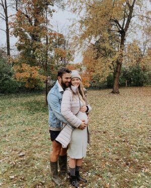 Aqueela Zoll Instagram - I’m starting to feel our little one kick and move all the time. Every time feels like a miracle. Just a little bit excited.
@sirgunnarson