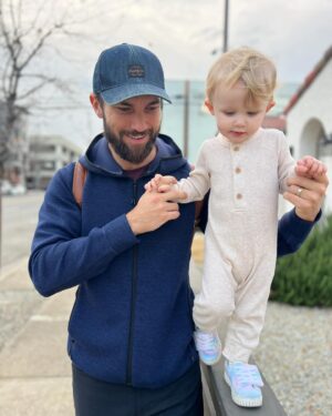 Aqueela Zoll Instagram - This has been such a wild year of change, newness, excitement, and stretching. Rozlo is going to be two in April, and I can barely believe it. Ryan and I are learning, searching, and constantly still feeling humbled and empowered by God’s grace and goodness. Some little snapshots along the way 🤎
#familylifestyle #happyhomeowners #parenthoodmoments