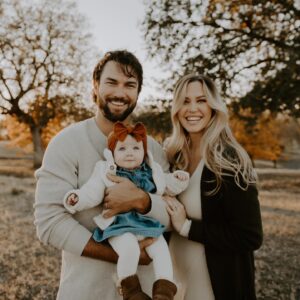Aqueela Zoll Instagram - Merry Christmas & happy holidays! 🤎 Ryan, Aqueela,   Rozlo 

Our first Christmas with this little cookie has been so wonderful! Here’s to another year of adventure, blessing, family & friendships ✨

Photos by the magnificent @victoriasjolanderphotography
