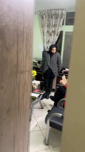 Aram Yousefinia Instagram - جلسه دوستانه و تحلیل نمایش در نارسیس
@narges.saberi 
@sepideh.mazaheritehrani 
#آرام_یوسفی_نیا #نرگس_صابری #سپیده_مظاهری_تهرانی