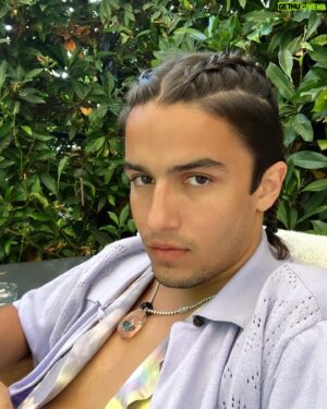 Aramis Knight Instagram - Peachy 😌