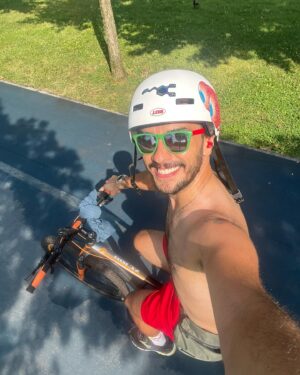 Aras Aydın Instagram - 2022🚴🏻💜🇨🇿