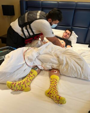 Arash Estilaf Instagram - unexpected love surgery华手术
میرم برای یک عمل جراحی😍التماس دعا 🙏گر نگه دار من آن است که من میدانم ، شیشه را در بغل سنگ نگه میدارد.
خدایا سپاسگزارم 🙏خدایا دوستت دارم💝
بجای مقاومت در برابر تغییراتی که خدا برایت رقم زده تسلیم شو . بگذار زندگی با تو جریان یابد ، نه بی تو . نگران این نباش زندگی ات زیر ‌رو شود ، از کجا معلوم زیر زندگی ات بهتر از رویش نباشد ؟ 
نامه ای به خدا : 
عاشقم بر قهر و بر لطفش بجد ، بوالعجب من عاشق این هر دو ضد
نالم و ترسم که او باور کند ، وز کرم آن جور را کمتر کند
در بلا هم می‏چشم لذات او ، مات اویم مات اویم مات او
#مولانای_جان #آرشی #آرش_استیلاف  #عمل_جراحی
#arashestilaf #华波波