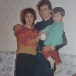 Arda Kural Instagram - Katarsis programında ekranda yayın sırasında  katarsis oldum, bunlar çocukluk fotoğraflarım saygılar.