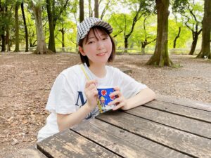 Ari Ozawa Instagram - 家族で公園におでかけ🚗

そしてガリガリのかき氷で休憩🍧
かき氷は何味が好きですか？😚私はカルピス！

#公園 #休日の過ごし方 #かき氷