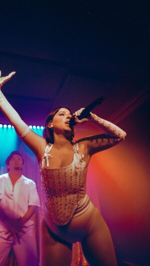 Ariana and the Rose Instagram - TRUE LOVE live in Brooklyn ✨ Doing this song live is one of my favorite moments of every show. It’s just pure joy. 💕
.

Video by @itscherrybb 
Photo @dancefloormurder 
.

#livemusic #pride #pridemonth #lgbt #concert #ally #love