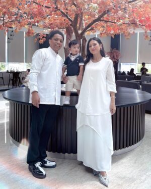 Arie Kriting Instagram - Bang @mamat_alkatiri dan @nafhafirah day's ❤️ 
Semoga pernikahan kalian sakinah mawadah warahmah til jannah, aamiin aamiin ya rabbal alamin 🥰🙏🏽