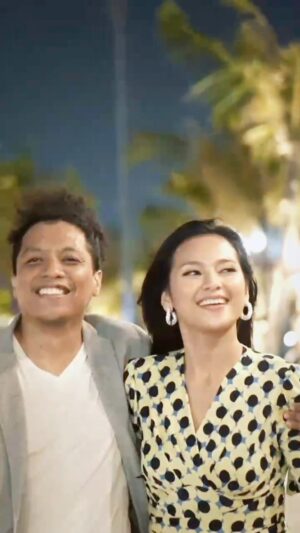 Arie Kriting Instagram - Saat dunia semakin membingungkan, butuh seseorang yang menunjukkan segenap kasihnya untuk menetapkan tujuanmu.  Panjang usia dan sehat selalu Nona @indahpermatas 🥰🙏🏽
.
🎥 : @valvolks