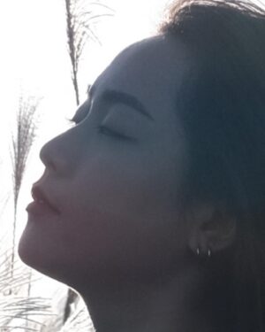 Ariel Chiao Instagram - 🩶-🙄= ?