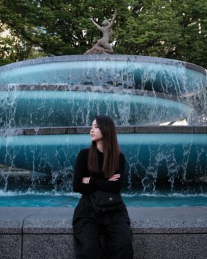 Ariel Chiao Instagram - 最近照片荒 只好拿舊測光照來擋擋
-
獲得很棒的禮物💝
特別準備我的髮質專用的髮品！
太～讚～了～吧～～～
感恩的心🫶🏻