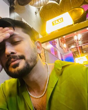 Arifin Shuvo Instagram - Who would know if the meter is down or up🤔

#jaipur #meterdown #lost #life #tarvel #findingnemo #unknown #phtography #selfi #instadaily #instagram #arifinshuvoo #dhaka #bangladesh