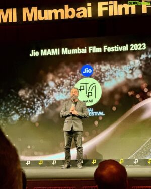 Arjun Mathur Instagram - MAMI Opening Night was amazing. 
So much excitement. So many movies. So many reunions. ❤️

Heartiest congratulations to the organisers for putting together something so spectacular, and to the audience that gets to enjoy it all. 

Happy watching!
@mumbaifilmfestival 

Here are the only photos I found on my phone.

1. Customary #Karara photo. Always a trip to see people’s reactions (they just can’t believe they’ve actually caught us together) whenever @sobhitad and I bump into each other somewhere.

2   3 - Gleefully gheraoed by some of the true powerhouse women of Indian Cinema. @rimadas13 @rajshri_deshpande @sayanigupta @shriya.pilgaonkar @rasikadugal @amrutasubhash 

4 - with my brother and debutant director @karantejpal94, who’s film ‘STOLEN’ you don’t want to miss at the festival (there are THREE screenings).

5 - LEGEND. @ikamalhaasan