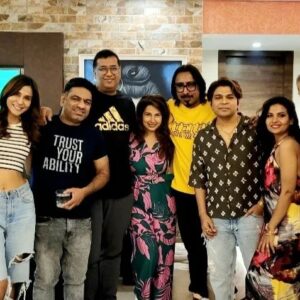 Arko Pravo Mukherjee Instagram - Thank You to my dearest friends for the beautiful memories of my birthday.. ♥️🙏 I love you all.. many of whom I couldn't meet but are in my thoughts always