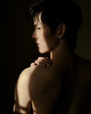 Arm Sappanyoo Panatkool Instagram - Hot hot hot 🔥🔥🔥
.
Photo by @porschapiwat