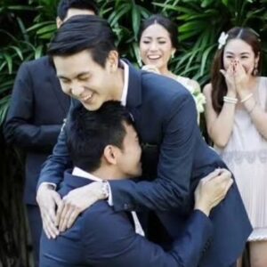 Arm Sappanyoo Panatkool Instagram - And I said YES officially ❤️❤️
ประกาศอย่างเป็นทางการว่าพอร์ชอามจะจดทะเบียนสมรสกันเมื่อกฎหมายผ่านครับ 😘😘 จะได้มีงานแต่งงานกันจริงๆแล้วววว

#พอร์ชอาม
#PorschArm
#สมรสเท่าเทียม