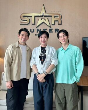 Arm Sappanyoo Panatkool Instagram - เก็บโปรเจกต์นี้มานานมาก จนวันนี้เป็นรูปเป็นร่างขึ้นมาซะที ตั้งใจจะให้เป็นเหมือนสมุดบันทึกเรื่องราวชีวิตรักบทต่อไปของพอร์ชอาม 🥰🥰 ขอฝาก "PorschArm The Wedding" ไว้กับทุกคนด้วยนะครับ ❤️❤️ ภูมิใจมากที่ Reality Series เรื่องนี้ ถือได้ว่าจะเป็น ASIA's First LGBTQIA  Marriage Reality Series ที่เป็นเหมือนตัวแทนความรักใน LGBTQIA  Community เราทั้งคู่หวังว่าจะสร้างแรงบันดาลใจให้ทุกคนกล้าที่จะมอบความรักให้กัน และกล้าที่จะเป็นตัวเองในแบบที่ทุกคนอยากเป็น 
.
ขอขอบคุณ @starhunter_entertainment ที่ร่วมเป็น Partner กับ #พอร์ชอาม และร่วมกันส่งเสริม Community ของเราอย่างเสมอมา
.
รอติดตามกันนะคร้าบบเร็วๆนี้ ❤️🏳️‍🌈❤️
#PorschArmTheWedding