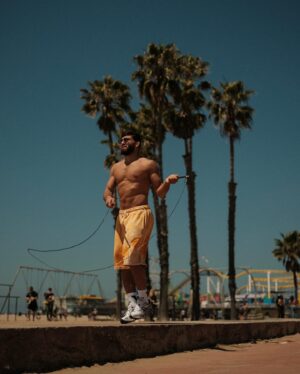 Arman Tsarukyan Instagram - Palm Trees & Sunshine ☀️