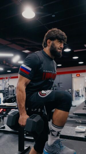 Arman Tsarukyan Instagram - Sport is a science.