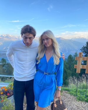 Armand Duplantis Instagram - Happy B-day älskling🎉🥰