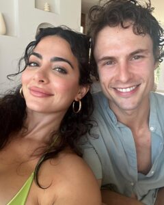 Arnas Fedaravicius Instagram - Disculpe, ¿eres Colombiano? 

It’s spelled ColOmbia. 🇨🇴 ❤️ ⛰ ⛪️ 🏝 🥊 🍩 🕺🏻