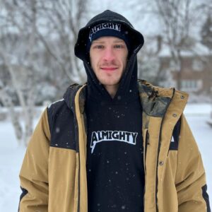 Arnold Allen Instagram - ❄️❄️❄️

@almightymerchco